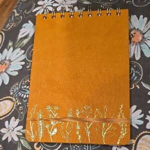 ❤️10/$40 New Gold Floral Spiral Notebook Journal